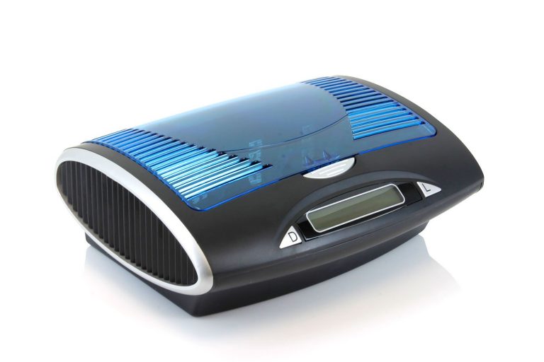 Tenergy Smart Battery Charger for NIMH/NICD AA/AAA/C/D/9V Batteries